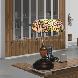 Rural Stained Glass Table Lamp