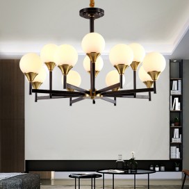 Fine Brass 12 Light Chandelier