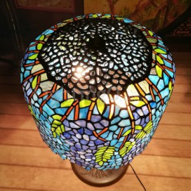 18 Inch Blue Wisteria Stained Glass Table Lamp